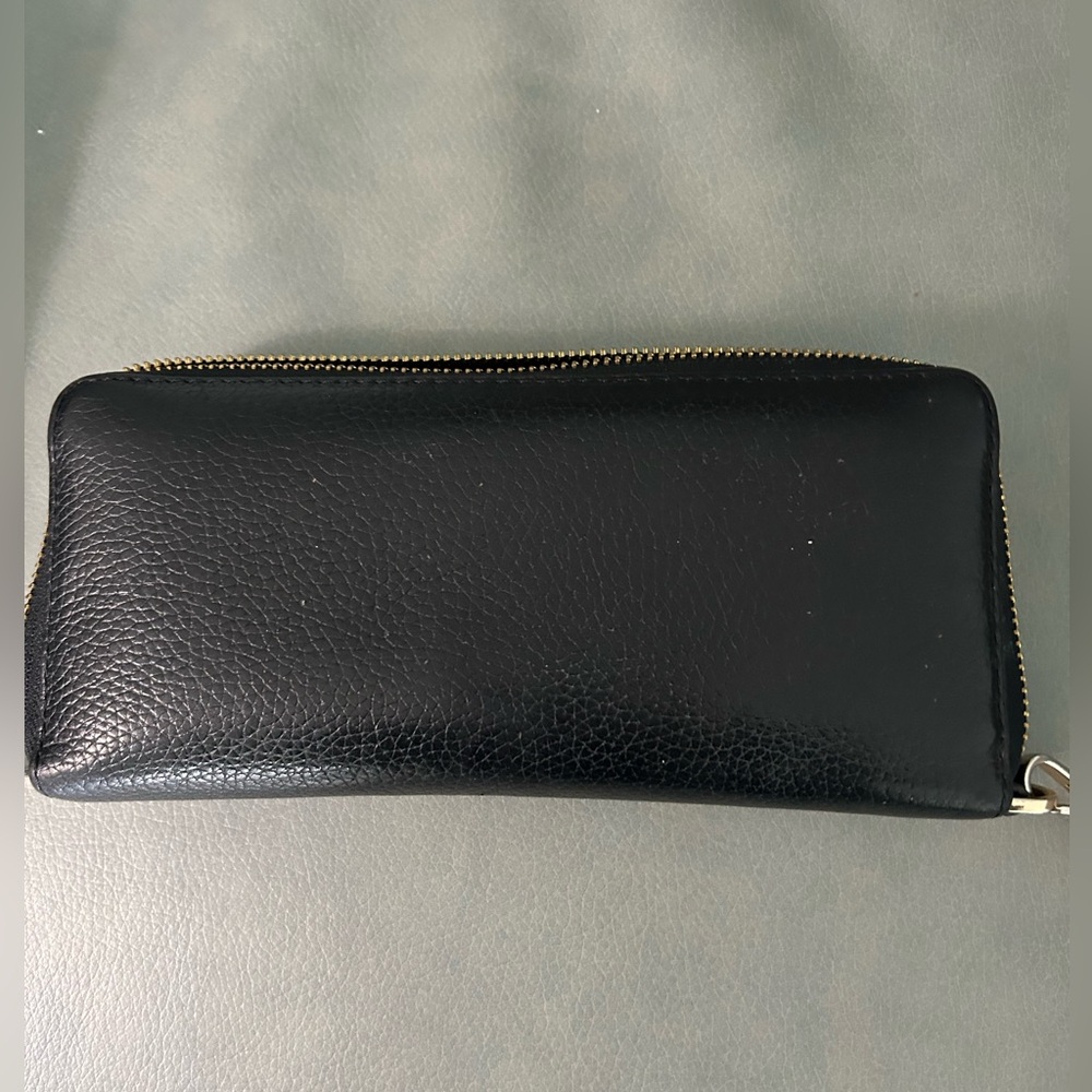 Michael Kors Black Wallet with Gold Zipper - Picture 5 of 7